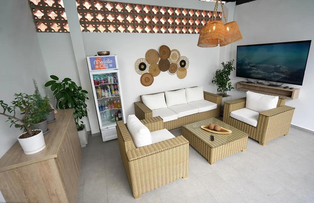 Hotel Medallo City-1